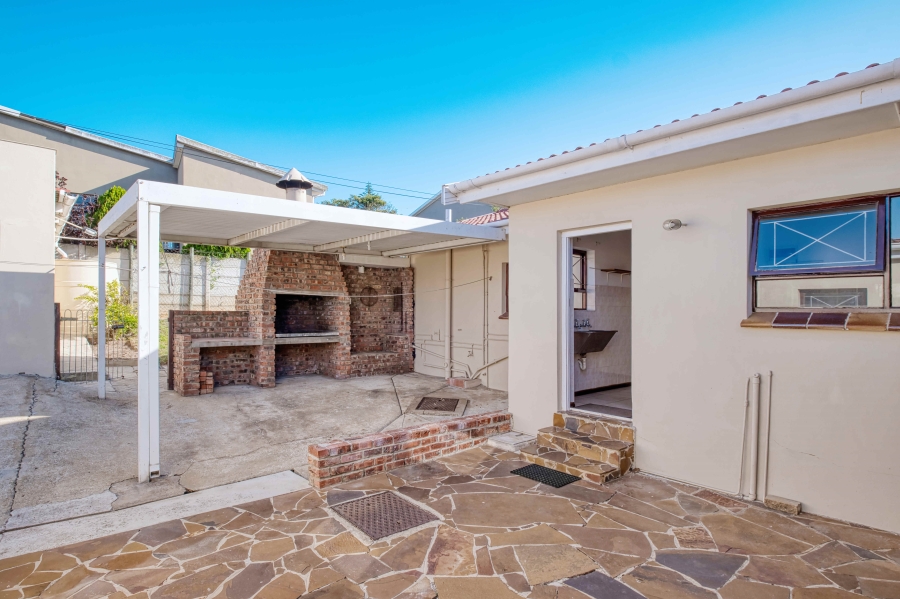 3 Bedroom Property for Sale in Parsonsvlei Eastern Cape